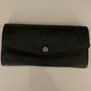 Authentic Louis Vuitton wallet with insert